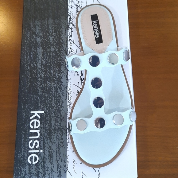 Kensie Studded Sandal US7 BNWT - Picture 2 of 5